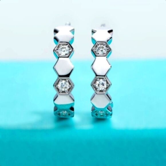 Jewelry - Certified 0.80CT VVS1 Moissanite Luxury Geometric Half Hoop Earrings